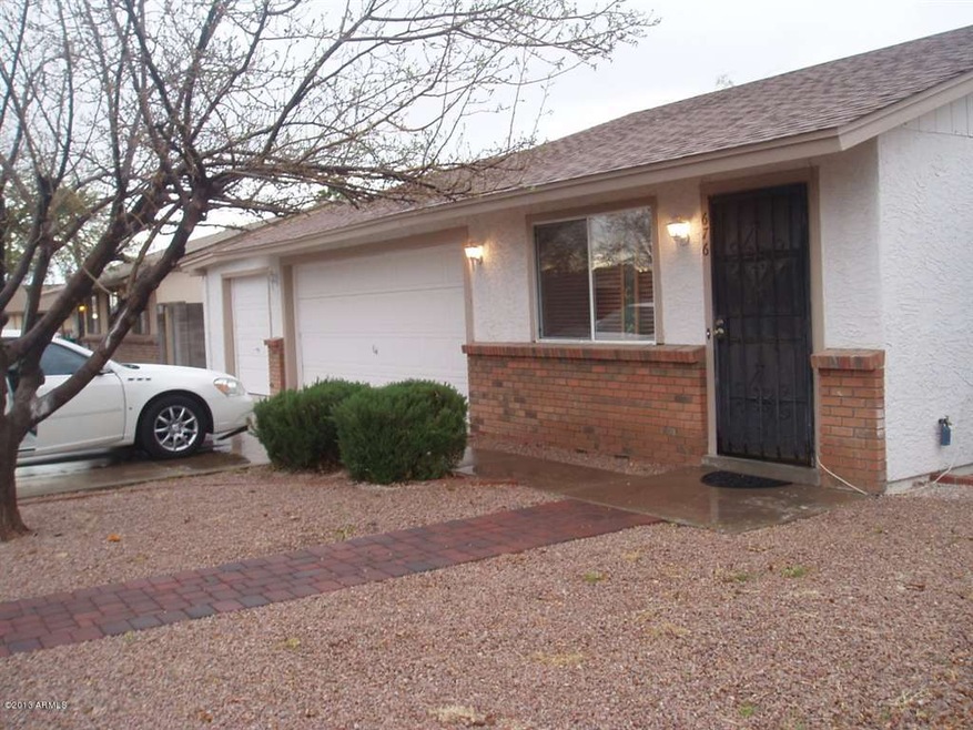 3 car garage!