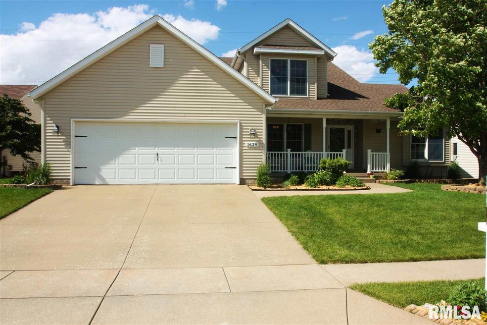 1628 W 66th St, Davenport, IA 52806 - photo 1