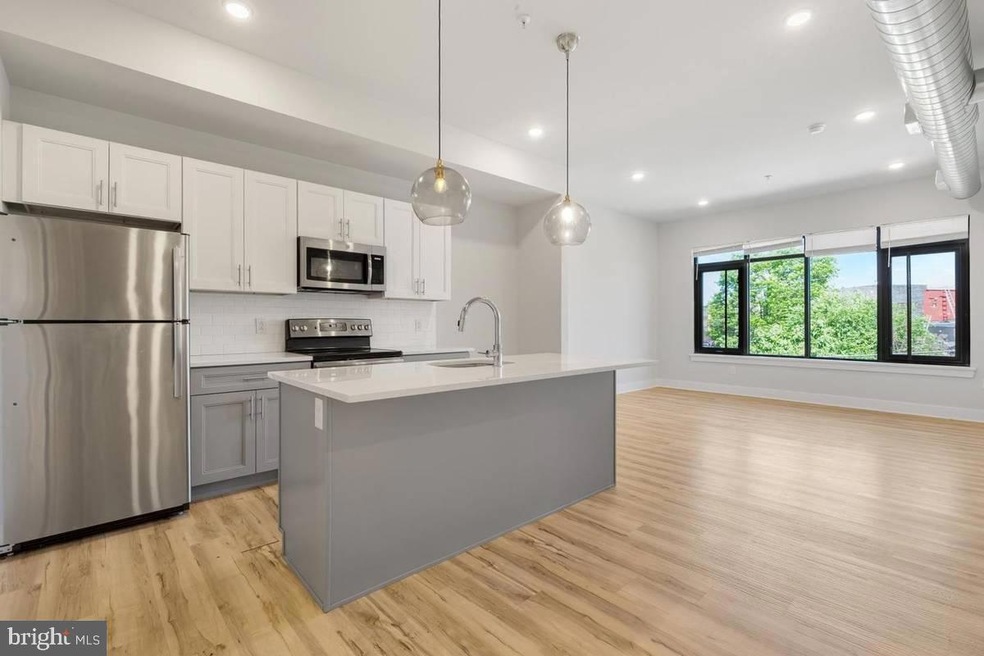 2440 44 Kensington Ave unit 301, Philadelphia, PA 19125 - photo 1