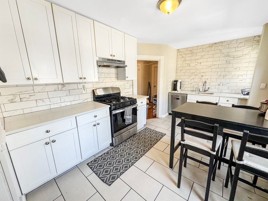 107 Columbia St unit 2, Cambridge, MA 02139 - photo 1