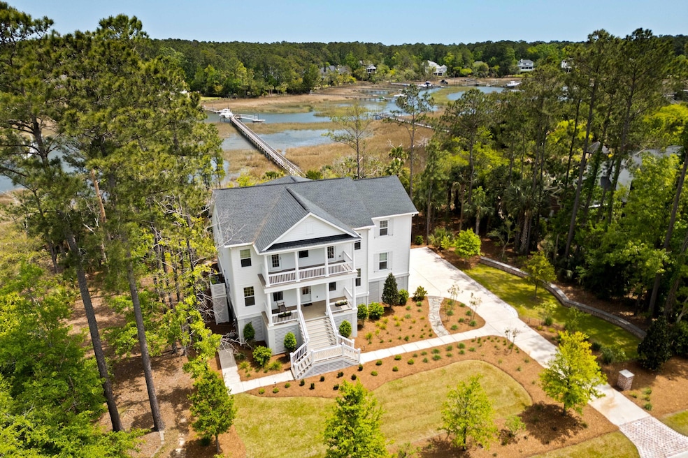 2372 Darts Cove Way