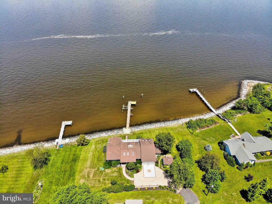 102 Love Point Ave, Stevensville, MD 21666 - photo 1