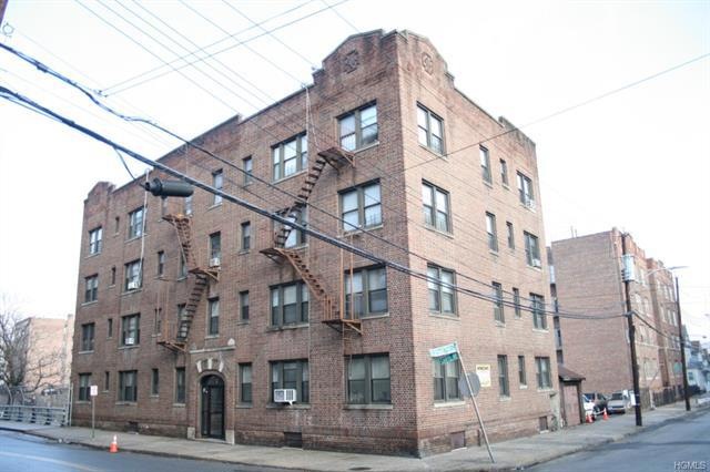 651 van Cortlandt Park Ave, Yonkers, NY 10705 - photo 1