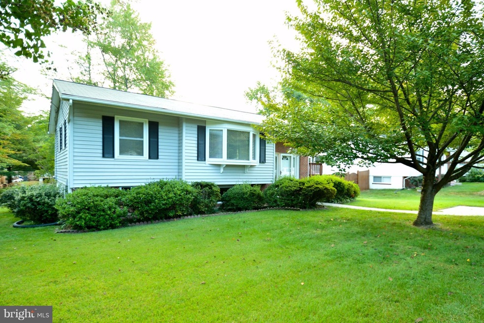 8817 Benham St, Lorton, VA 22079 - photo 1