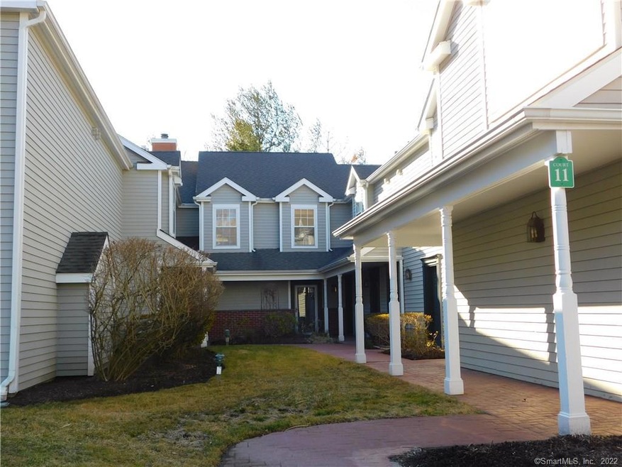 195 Mayfield Dr, Trumbull, CT 06611 - photo 1