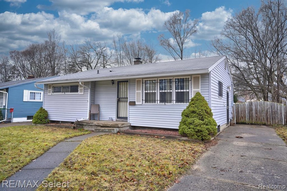 2731 Epsilon Trail, Flint, MI 48506 - photo 1