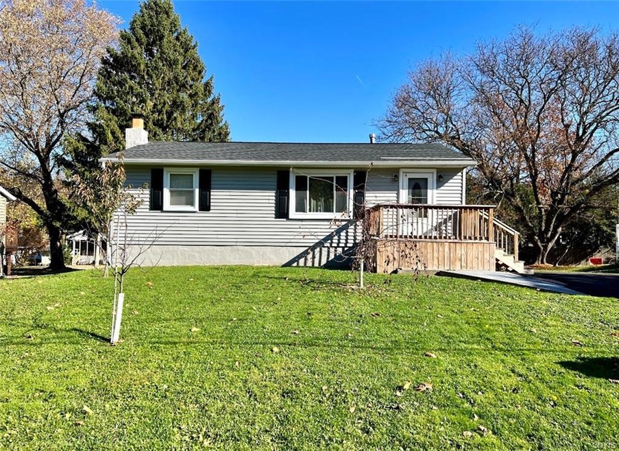 204 Hills St, Chittenango, NY 13037 - photo 1