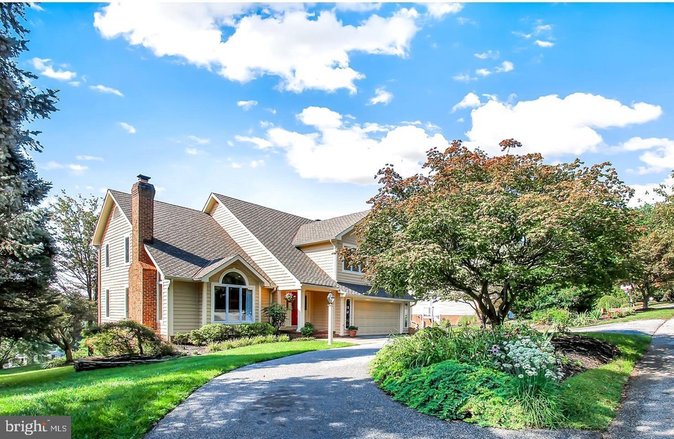 8536 Hill Spring Dr, Lutherville Timonium, MD 21093 - photo 1