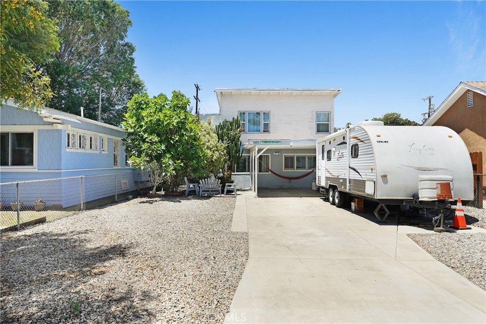For Sale $899,000 • Co-Listing Agent