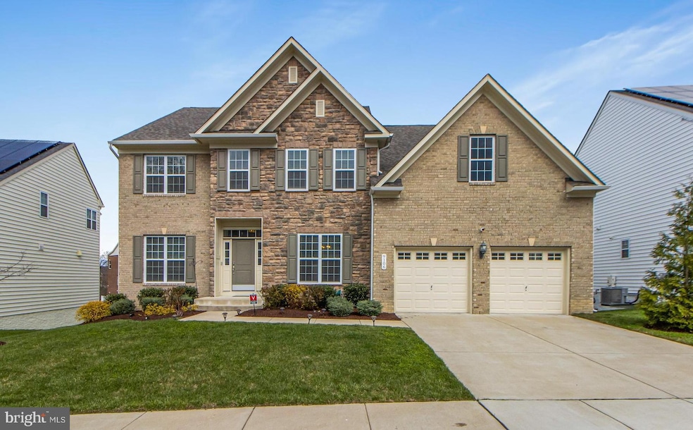 Sold $825,000 • Co-Listing Agent