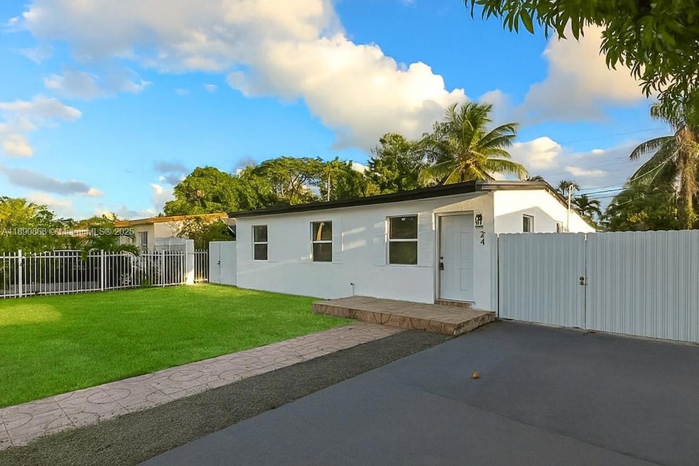 724 Burlington St unit n/a, Opa Locka, FL 33054 - photo 1