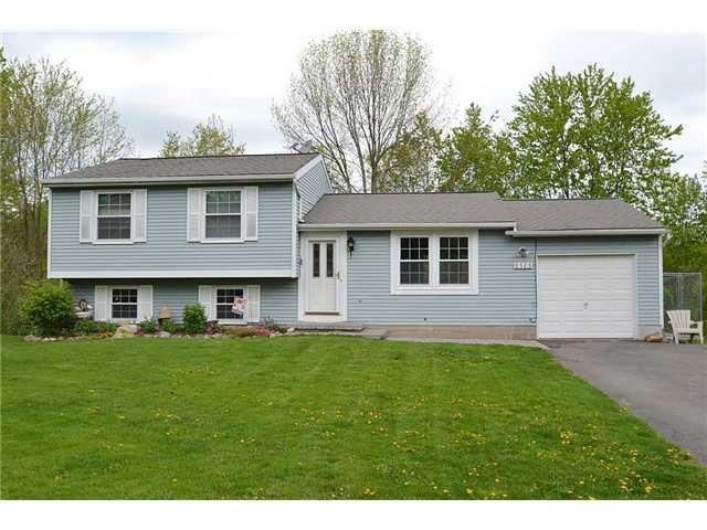 Exterior Front Welcome to 3383 Laurel Court, Walwo