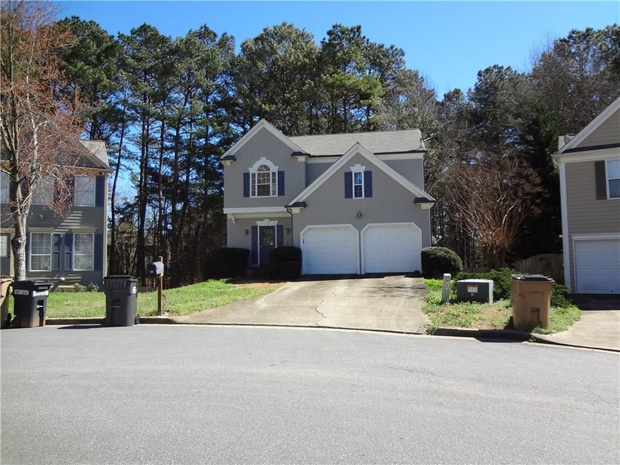 Beautiful home located in quiet cul-de-sac on slig