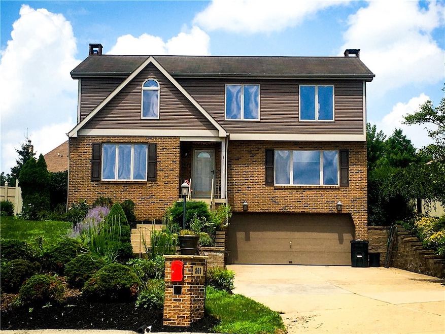 809 Sean Court with amazing curb appeal