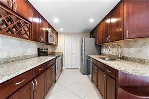 4197 N Haverhill Rd unit 213, West Palm Beach, FL 33417 - photo 1