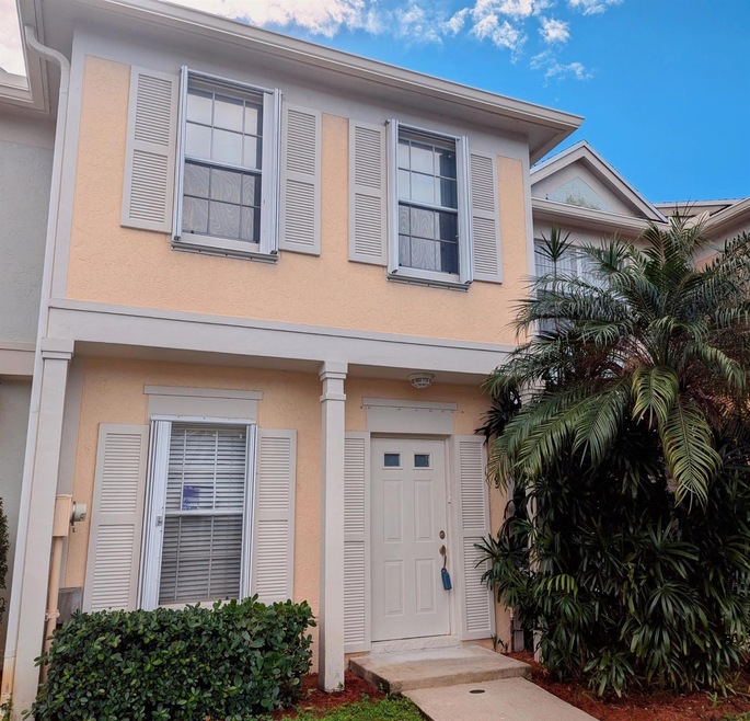 Sold $386,000 • Co-Listing Agent