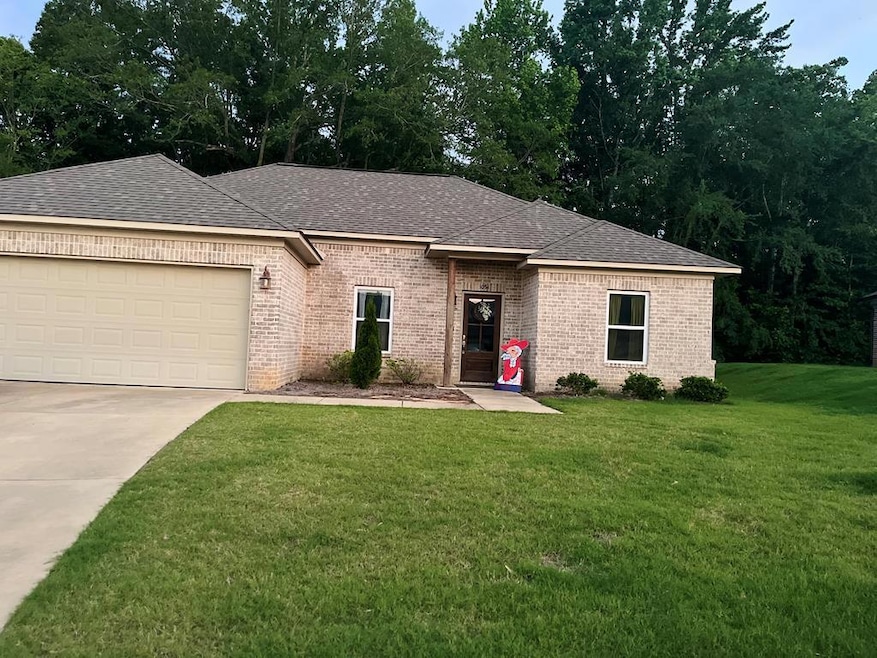 1034 Briarwood Dr, Lafayette Springs, MS 38655 - photo 1