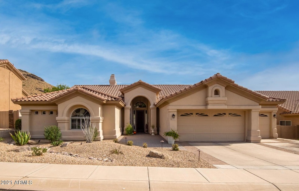 Welcome to 1367 E Desert Broom Way