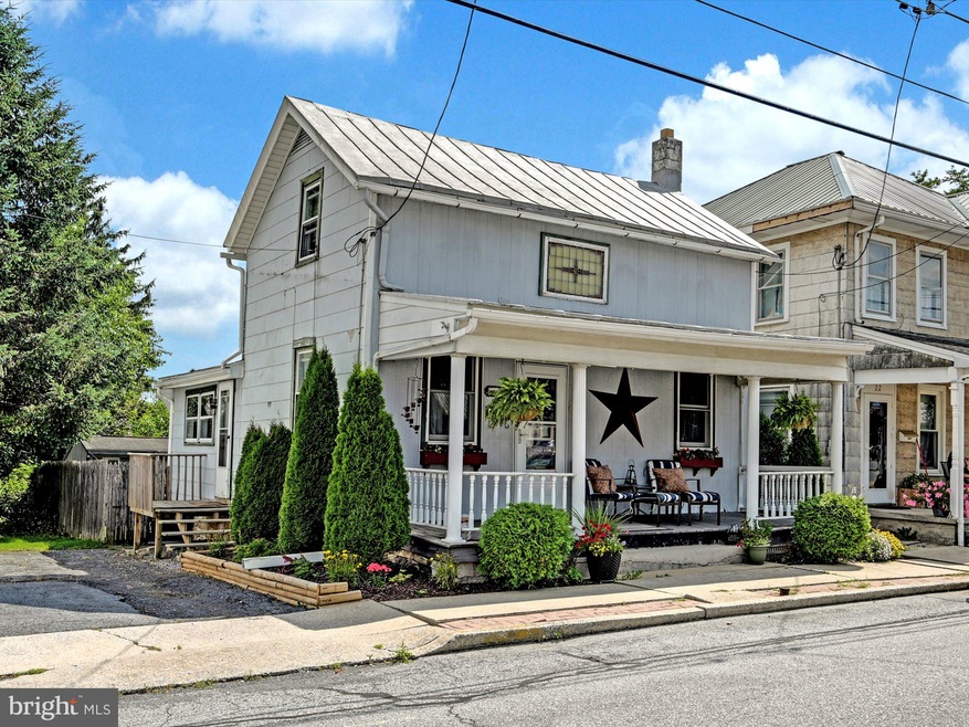 24 E Carpenter Ave, Myerstown, PA 17067 - photo 1