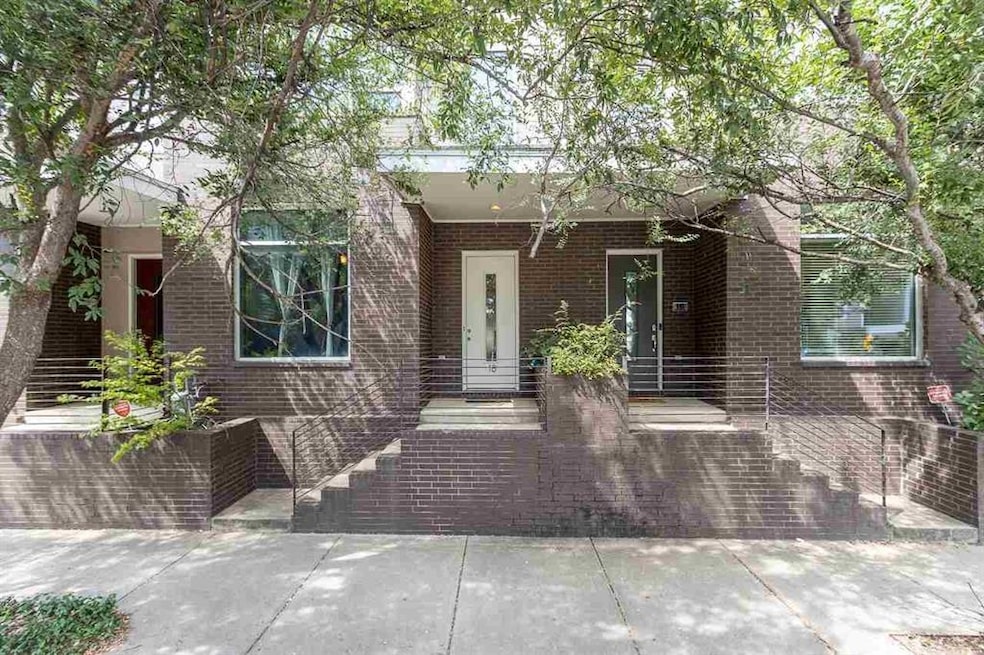 18 W Georgia Ave, Memphis, TN 38103 - photo 1