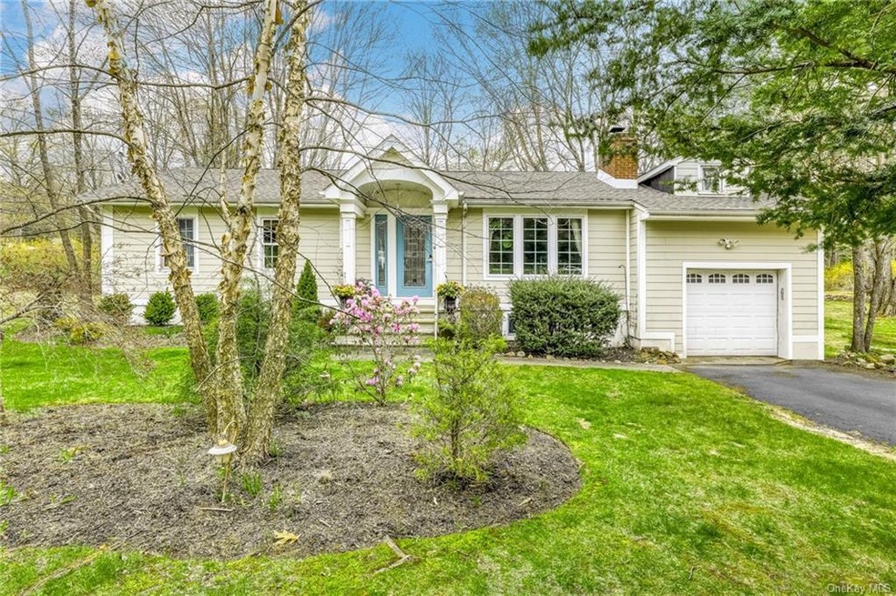 10 Orchard Cir, Suffern, NY 10901 - photo 1