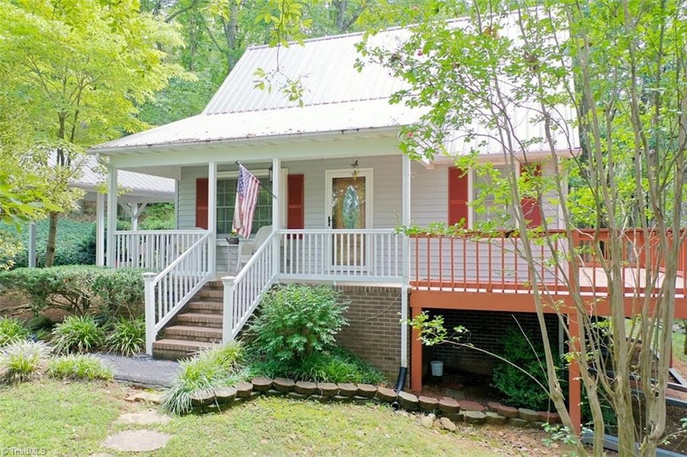 1283 Pineview Rd, Randleman, NC 27317 - photo 1