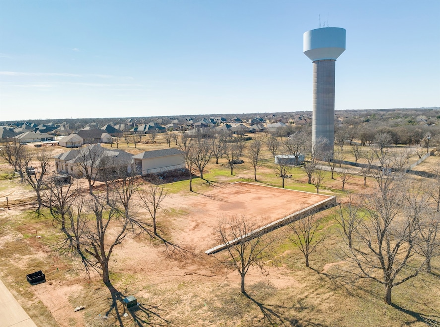538 High Tower Ln, Granbury, TX 76049 - photo 1