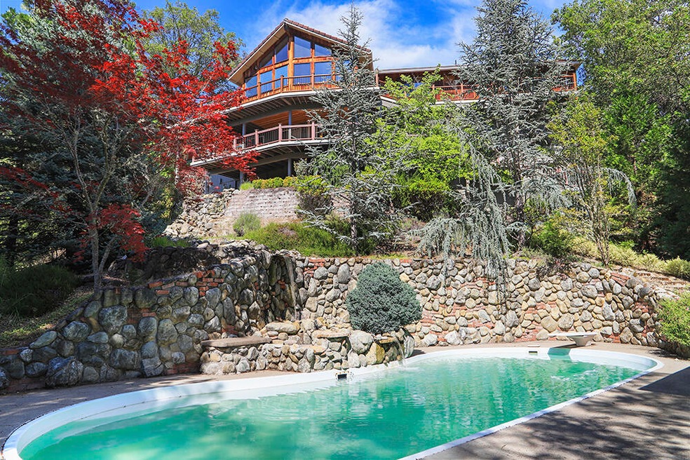 538 Curtis Dr, Grants Pass, OR 97527 - photo 1