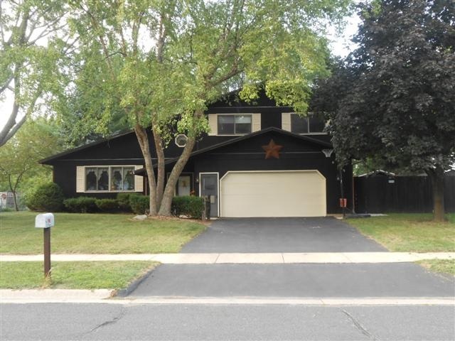 825 Miller Dr, Oregon, WI 53575 - photo 1