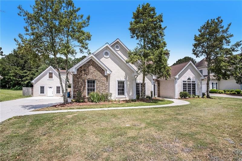 1760 Gleneden Ct, Grayson, GA 30017 - photo 1