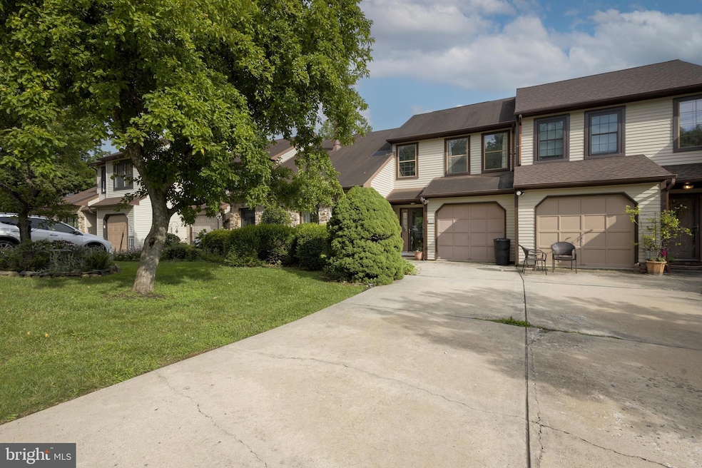 8560 Trumbauer Dr unit L40, Glenside, PA 19038 - photo 1