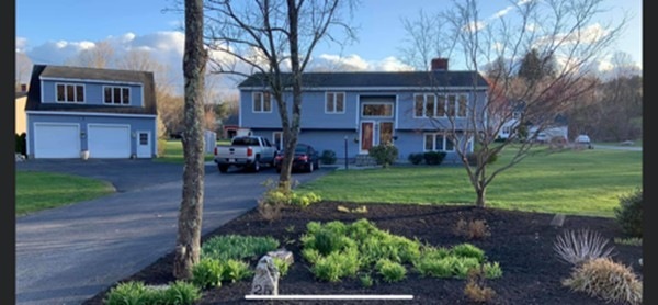 25 Causeway St, Hudson, MA 01749 - photo 1