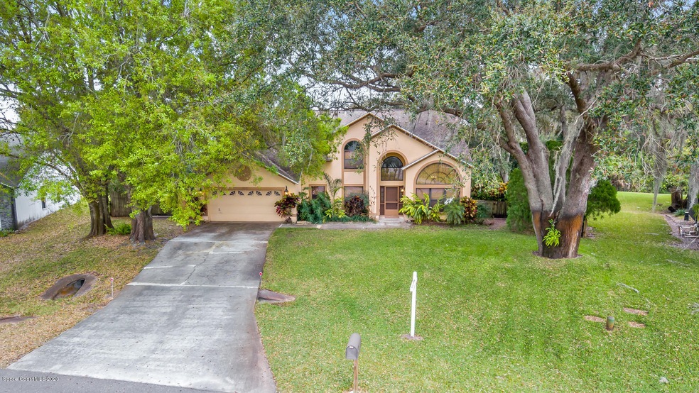 4975 Winchester Dr. Titusville, FL 32780