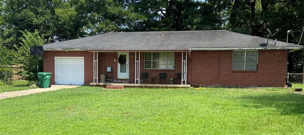 1905 S Robison Rd, Texarkana, TX 75501 - photo 1