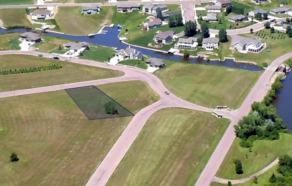 Lot 30 apprx area