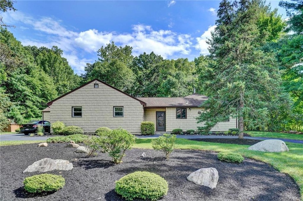 78 Burrows Ln, Blauvelt, NY 10913 - photo 1