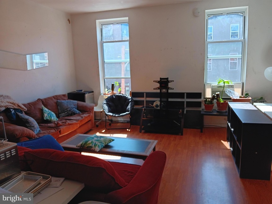 1611 Christian St unit 2, Philadelphia, PA 19146 - photo 1