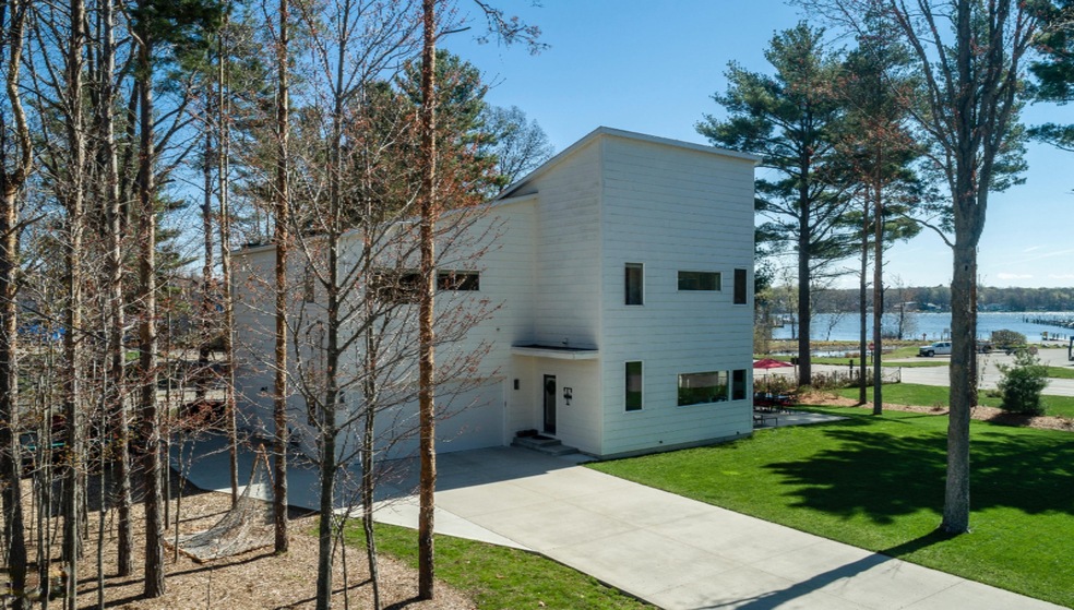 1829 Ottawa Beach Rd.-43