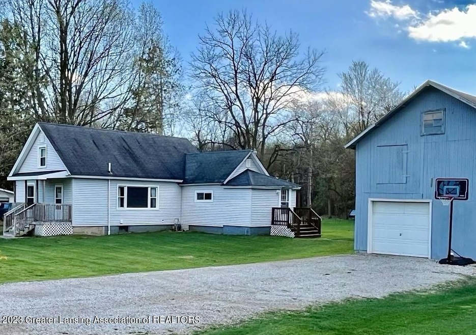 340175315_1051672345798115_1034104585588