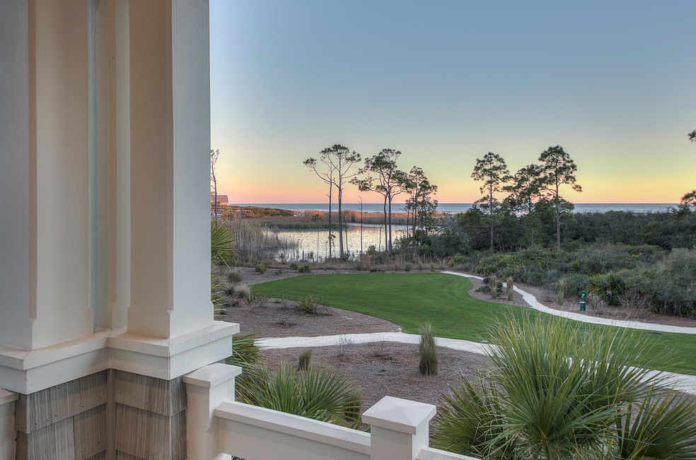 Stunning views of Gulf and Deer Lake
