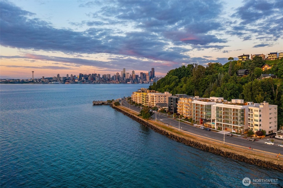 Pending $1,199,000 • Co-Listing Agent