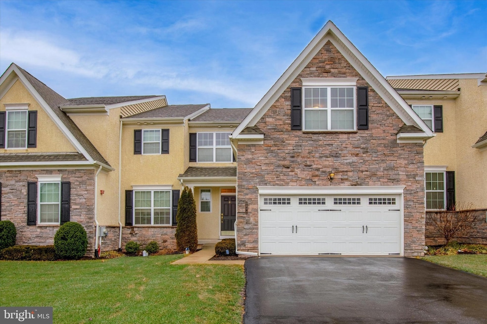 2014 Pleasant Valley Dr, Lansdale, PA 19446 - photo 1