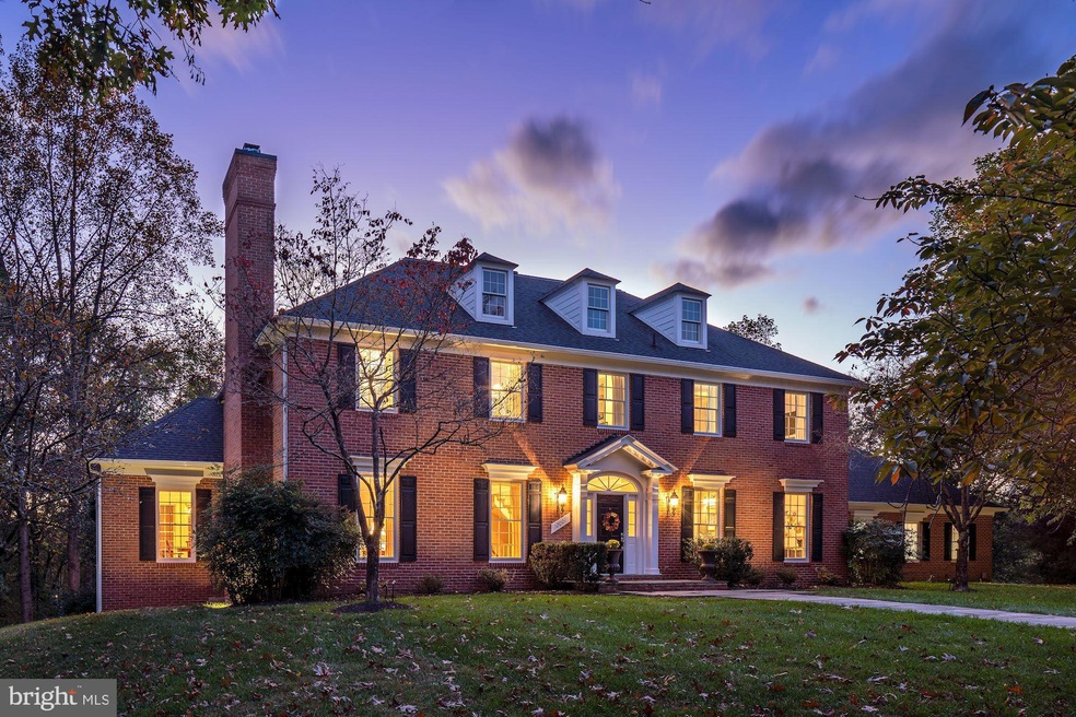 12001 Wetherfield Ln, Potomac, MD 20854 - photo 1