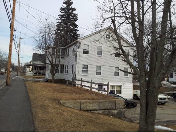 40 Washington St unit B, Rochester, NH 03867 - photo 1