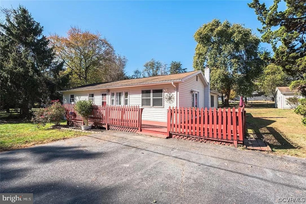 122 Fairview Rd, Louisa, VA 23093 - photo 1