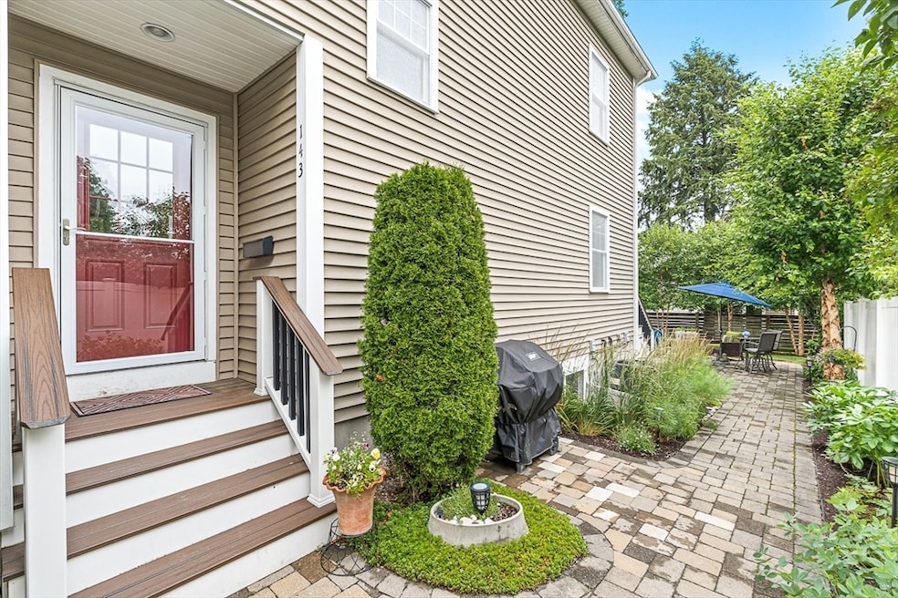 Sold $1,378,000 • Co-Listing Agent