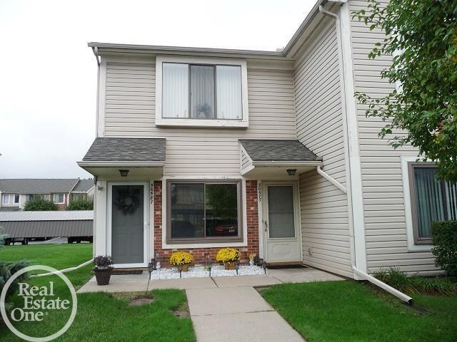 30577 Hidden Pines Ln, Roseville, MI 48066 - photo 1