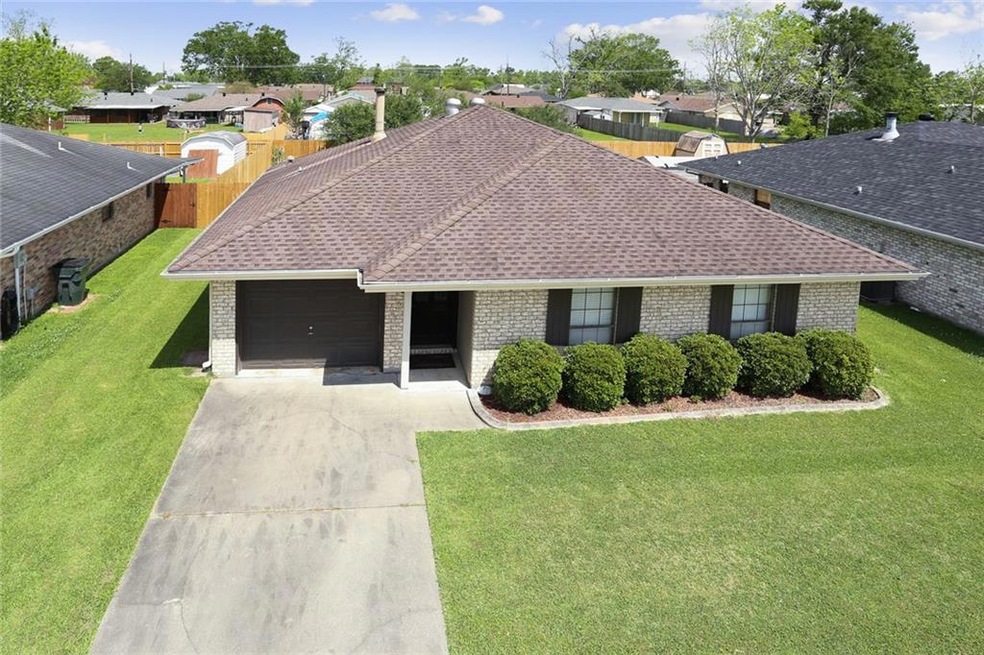 511 Quickie Dr, Houma, LA 70364 - photo 1