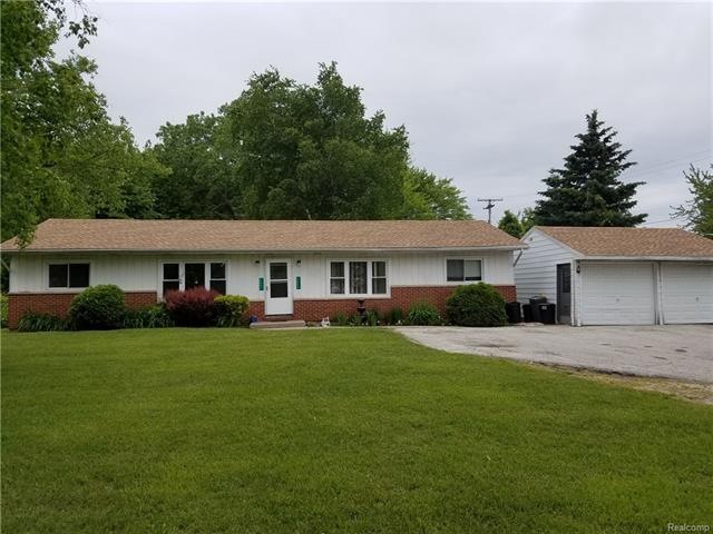 NICE RANCH DUPLEX IN GREAT TOWNSHIP LOCATION NEXT 