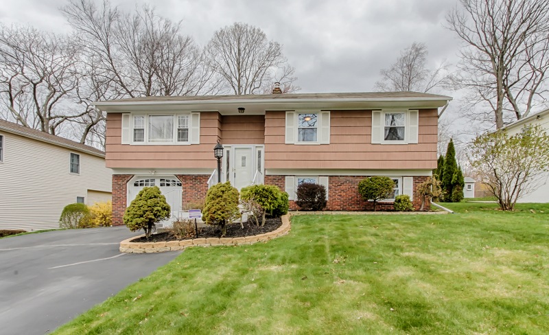 513 Dinah Rd, Landing, NJ 07850 - photo 1